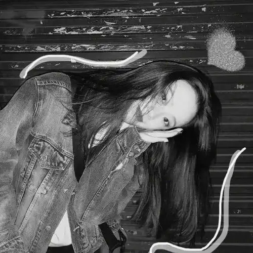 有没有黑色系的女生头像推荐
