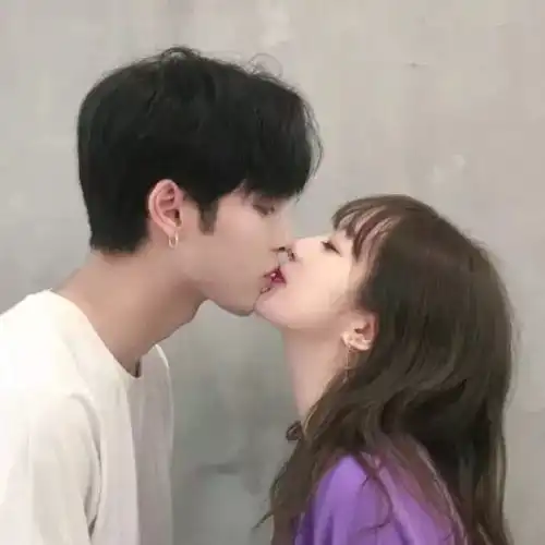 头像一起回去吧,东西南北我都顺路
