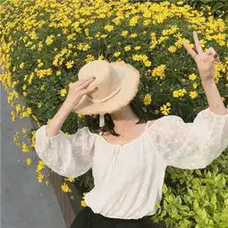 高清姐妹头像一对两个人2018攀比是产生烦恼的根源
