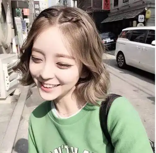 这些发型火遍了天,你不试试
