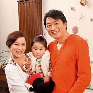 她是百花影后,32岁嫁给大5岁演员,如今46岁依旧风情万种
