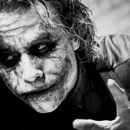 这么变态的小丑,50年才出一个
