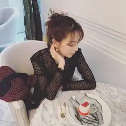 组图中传校花播音范儿十足女神力爆表

