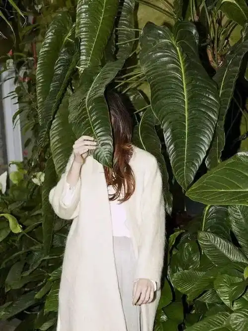 16刘雯刘亦菲都抢着穿的少女白,太美了
