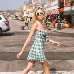 吊带只能性感那是你没看到它的风情万种
