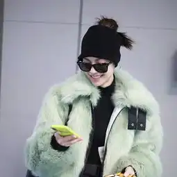 小婊贝们,去健身房记得准备这些sao气的装备
