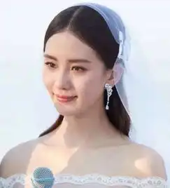 气质如兰的刘诗诗告诉你28岁后的女人不靠颜值也可以惊艳时光
