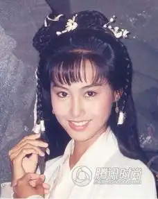 唐嫣可否超越朱茵的紫霞还是先把美瞳摘了吧
