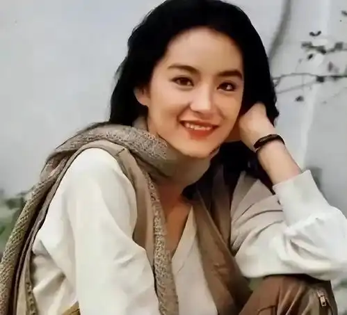 全球最美女性榜单出炉,中国仅一人入选,首位被称地球花赫本女演员泰勒斯威夫特莫妮卡贝鲁奇网易订阅
