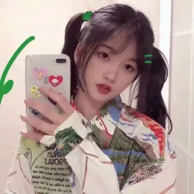 女生头像在平淡里寻找一些小美好
