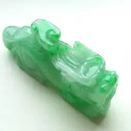 飘阳绿招财貔貅翡翠吊坠
