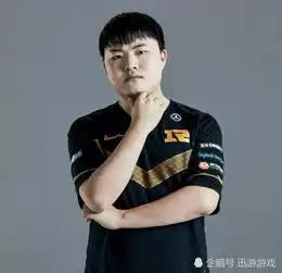 lol微博之夜颁奖只字未提电竞圈,uzi和一众选手成工具人
