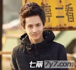 2011欧美流行男发型有哪些2011型男短发发型推荐
