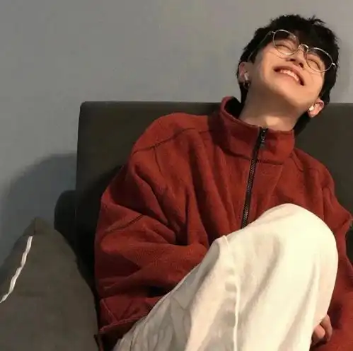 男生头像你是一种感觉,写在夏日晚风里
