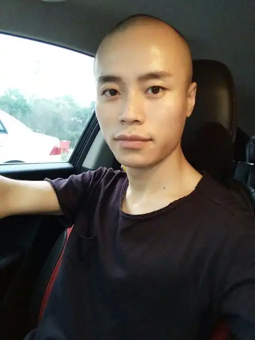 为什么年轻女孩不喜欢光头男人呢
