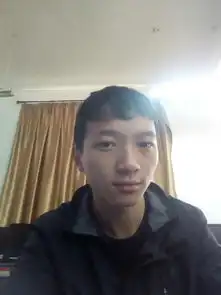 我是个男孩子,但太腼腆怕别人会讨厌觉得我丑和陌生人说话的时候不敢注视ta的眼睛怎么办
