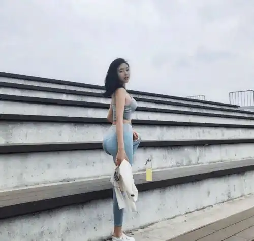 王思聪为她愿花2亿,30岁身材出众,这才是亚洲女神最美模样
