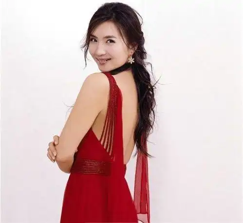 明星走红后作死,陈好有点冤,那英让人不解,而她被连扇两耳光
