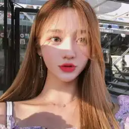 甜美的女生夏日森系微信头像
