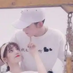 最奈斯的情侣头像我喜欢这样的生活,波澜不惊小桥流水
