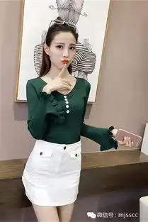 优雅装扮气质迷人,散发着女人味,干练知性
