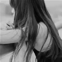 心情很不好的灰色沉默qq头像
