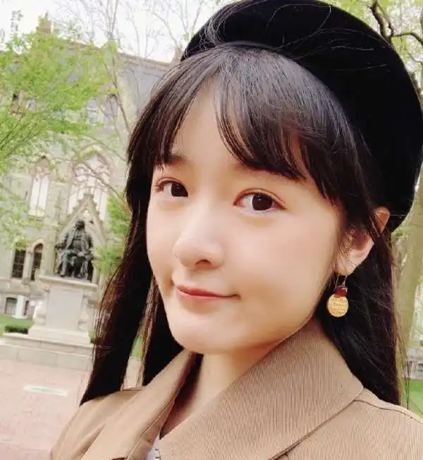 林允发文祝福周星驰生日,身为干女儿的徐娇,为什么不发
