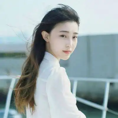 女生暗恋你都有什么表现
