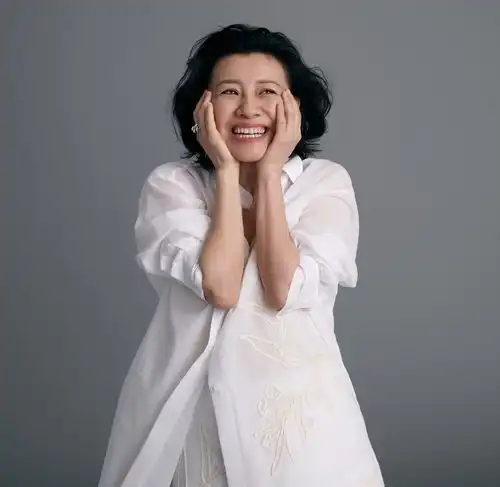 都50岁了,她凭啥还能演风华绝代的辣妈网友凭她是老戏骨刘琳
