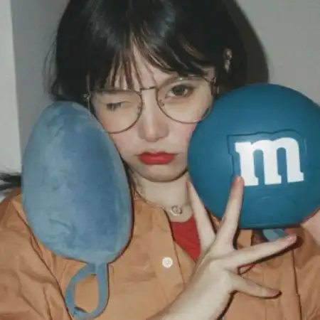 qq女生四人闺蜜头像四张每人一张,随便你使用不撞头了
