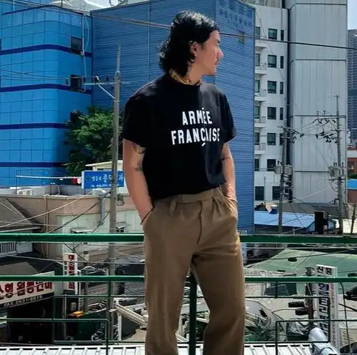 中年男人,夏天不建议穿的4种裤子,不然沉闷老土惹人厌,还显老
