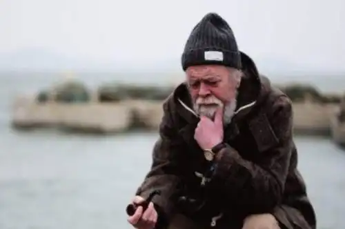 他是中俄混血儿,出道演了40年外国佬,却是个地地道道的山东人
