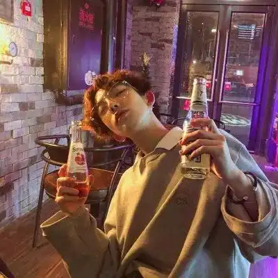 网恋奔现翻车现场,真的很惨了
