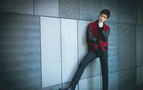 井柏然这是走红毯上身衬衫配睡衣,脚上袜子看得网友都笑了
