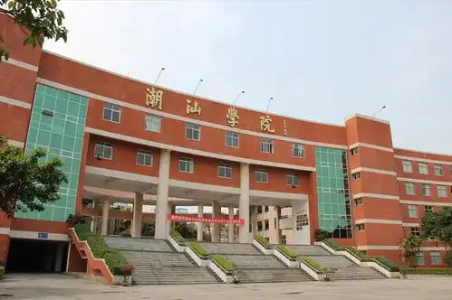 那么近中国高铁时刻图原来这条线上有这么多所大学..
