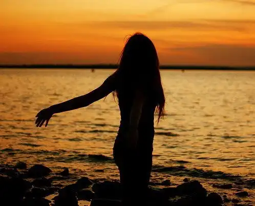 犇的相册很多的背影
