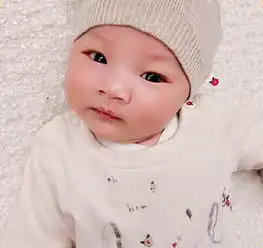 王祖蓝大方公开晒出女儿正面照,网友最担心的事情始终还是发生了
