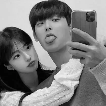 优质高清黑白情侣头像我是真的爱你
