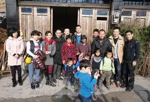 山村送温情
