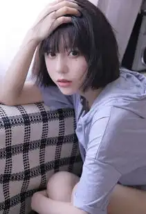 美女欣赏高冷美女萝莉居家诱惑性感写真图片

