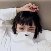 不明显情人一对qq头像
