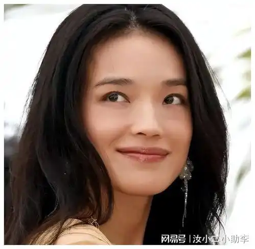 8位大嘴女星,有人被夸风情万种而有人却被嘲大嘴猴难看
