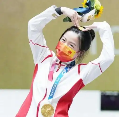 奥运首金杨倩又获重磅大奖,郭晶晶家送豪礼,2金能拿多少奖励
