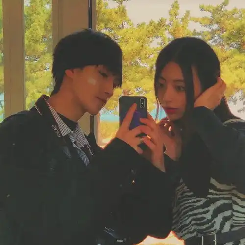 情侣头像你的心动我的欢喜
