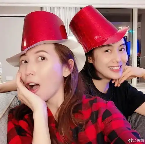 朱茵26年后再扮紫霞仙子被指毁经典网友回忆就留在以前吧
