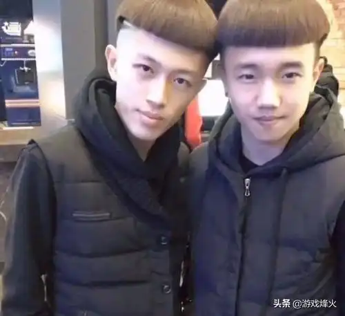 网评薄情寡义的3位主播,首位有钱后连媳妇女儿都不要了
