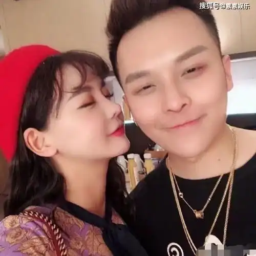 韩安冉离婚之后交新男友,当面称他天真善良,声称前夫是最丑的
