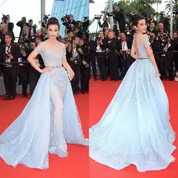 时尚经戛纳电影节各女神争奇斗艳
