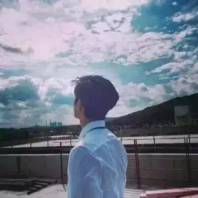 父母双全的孤儿
