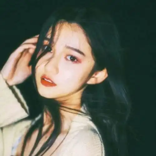 发朋友圈的高情商句子文案
